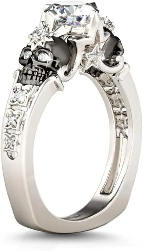 Jeulia 2 Carat Round Cut Diamond Skull Rings for Women Two Tone (V)